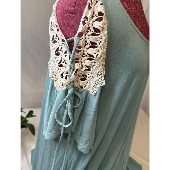 Aqua Kori America Boho Crochet Lace Shoulder Tunic Size Medium - Picture 2 of 6